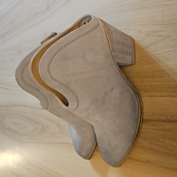 Chinese Laundry Suede Open Back Boots Booties - Picture 3 of 9